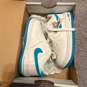 Nike White and Blue Kids Force 1 (Toddler) bugs bunny 7c